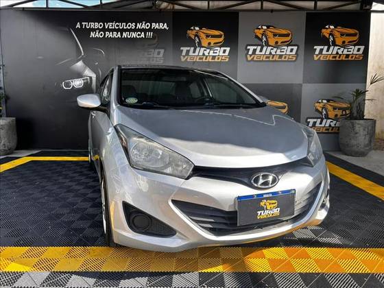 HYUNDAI HB20S 1.6 COMFORT PLUS 16V FLEX 4P MANUAL